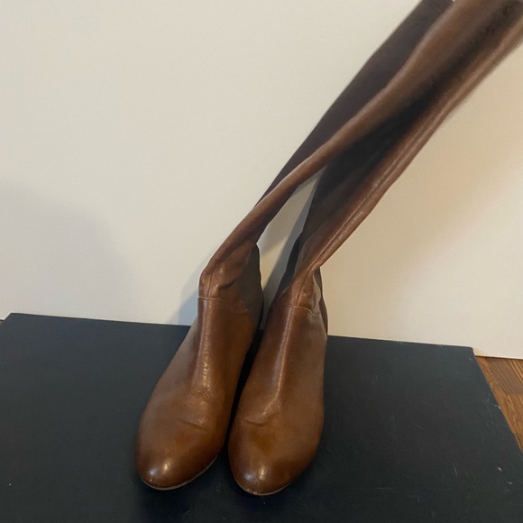 Brown tall, riding style boots - Picture 2 of 2